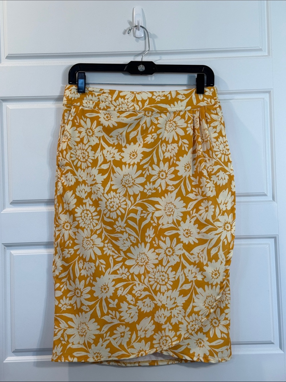 RipSkirt Saffron Sun Length 3 Wrap Skirt Mustard Yellow Cream Floral Print SM - Picture 2 of 5